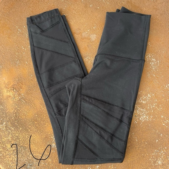 Lululemon variegated line leggings sz 2 inseam 26 - Picture 1 of 5